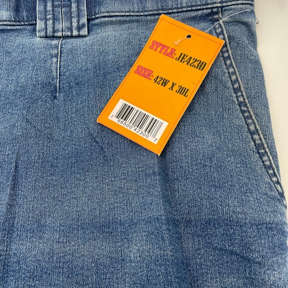 Ross Thomson Denim Jeans Faded Blue Distressed Straight NWT Men's 44 W x 32* - Picture 7 of 12